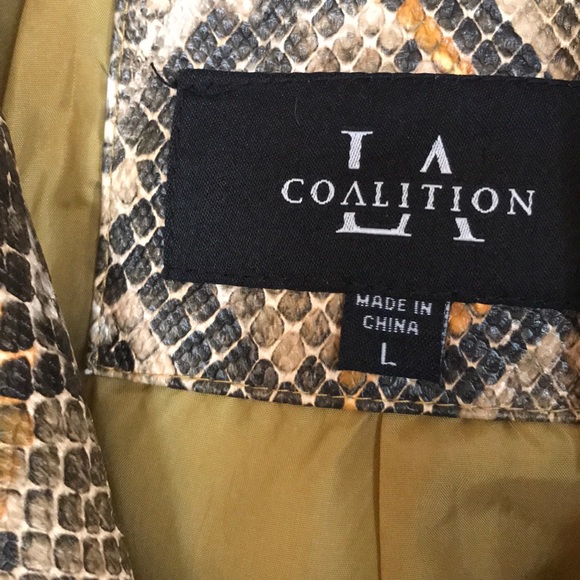 💥NWT💥 Coalition LA Snake Eyes Crop Vegan Moto Jacket Sz. L - Picture 11 of 14